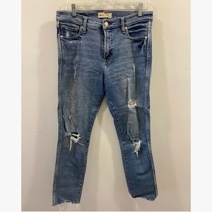 Gap high-rise slim straight destroyed jeans s30